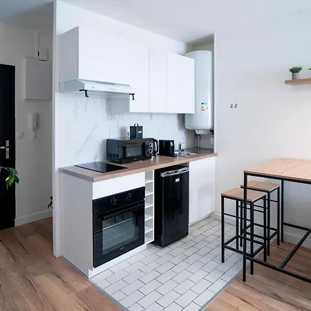 Appartement Onloc - Réveil Proche Halles Avec Parking Pau